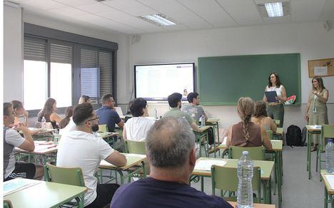 Más de 7.100 aspirantes se presentan a las oposiciones para 543 plazas de maestro en Castilla-La Mancha