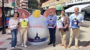 El Ayuntamiento apoya la campaña de Ecovidrio de instalar contenedores con motivos infantiles en varios puntos de la ciudad
