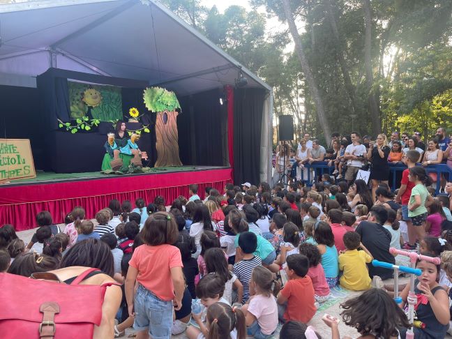 Los niños disfrutan masivamente de la Feria Infantil y de la gran cantidad de actividades programadas para ellos