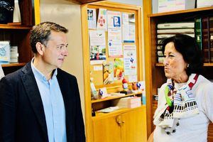 Manuel Serrano afirma que “el Ayuntamiento seguirá colaborando con la Hermandad de Donantes en su labor solidaria e insustituible”