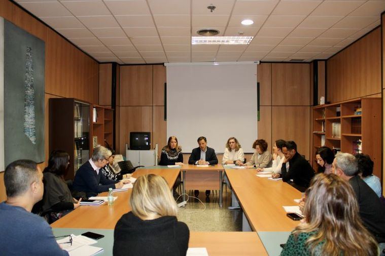 El alcalde se reúne con las entidades que trabajan por la inclusión social y las anima a solicitar las ayudas municipales para “lograr una sociedad justa, abierta e inclusiva”