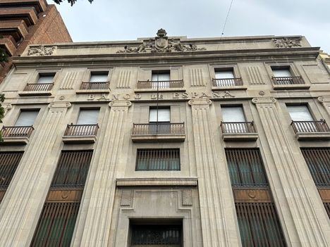 El Ayuntamiento invertirá más de 102.000 euros para frenar el deterioro de la antigua sede del Banco de España
