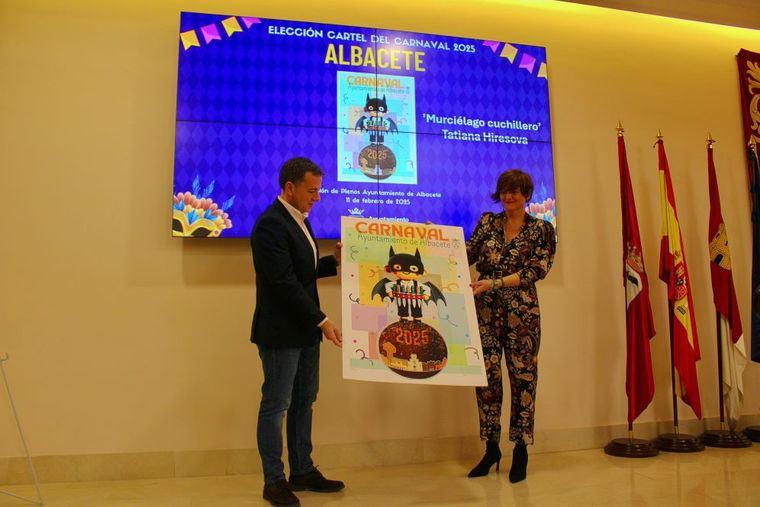 El ‘Murciélago cuchillero’ será el cartel del Carnaval 2025, tras recibir 848 votos de entre los 1.838 participantes en la elección popular para designar el ganador
