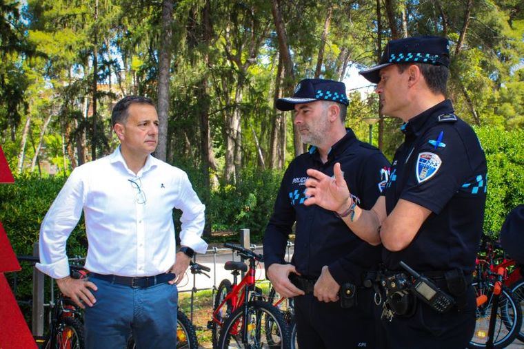 Manuel Serrano destaca el papel del Parque Infantil de Tráfico como “un lugar donde niños y niñas aprenden a ser mejores peatones y ciclistas, y se preparan para ser mejores conductores”