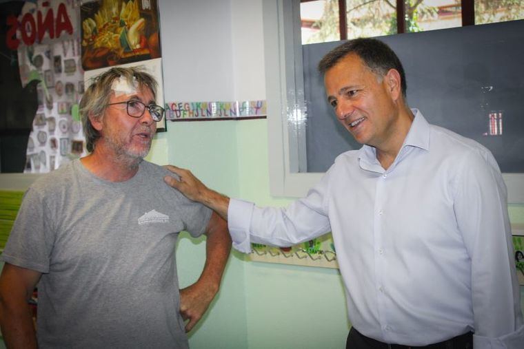 El alcalde Manuel Serrano visita obras de mantenimiento y mejoras en colegios de la ciudad, que cuentan con una inversión de casi 400.000 euros por parte del Ayuntamiento