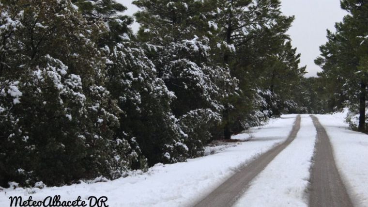 Así estaban esta mañana algunos pueblos y carreteras de la provincia de Albacete. Molinicos, Riopar, Nerpio, Yeste, Sahuco.