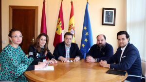 Manuel Serrano tiende la mano a la nueva junta directiva de APETI y estudia posibles vías de colaboración para seguir avanzando en la mejora tecnológica de las pymes de Albacete