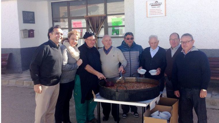 Llanos Navarro participa en los actos organizados en las pedanías albaceteñas de Abuzaderas y Cerrolobo con motivo de sus fiestas patronales en honor a San Blas