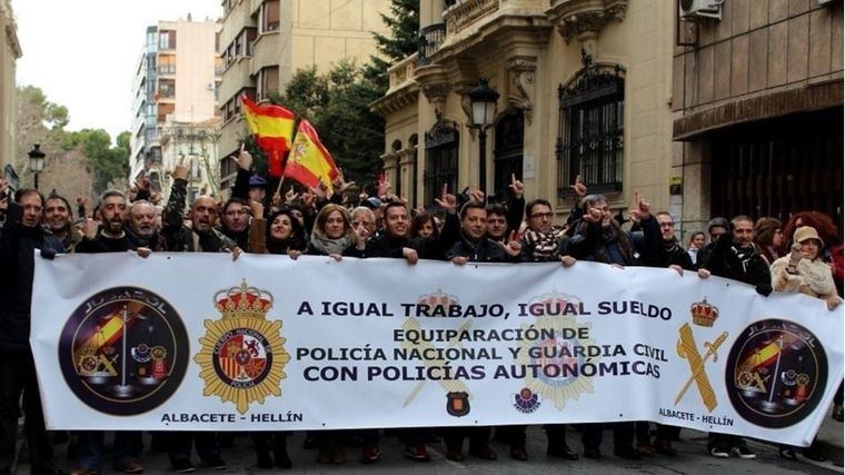 El Ayuntamiento de Albacete apoya a Jusapol para que Policia Nacional y Guardia Civil logren la equiparación salarial con la policía autonómica
 