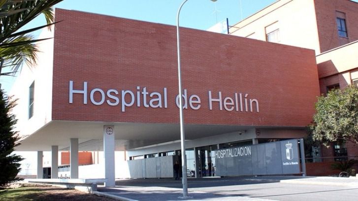 El PSOE admite que hay sanitarios sin homologación en Hellín, trabajando 20 años, y añade que están colegiados