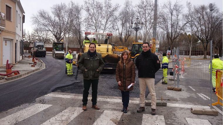 Almansa finaliza las obras de renovación de los colectores de agua con el asfaltado de la calle San Juan