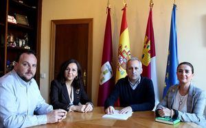 Juan Francisco Jerez recibe a los organizadores de las III Jornadas Técnicas-Jurídicas sobre Accesibilidad