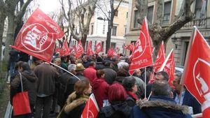 Unas mil personas en Castilla-La Mancha protestan por unas 