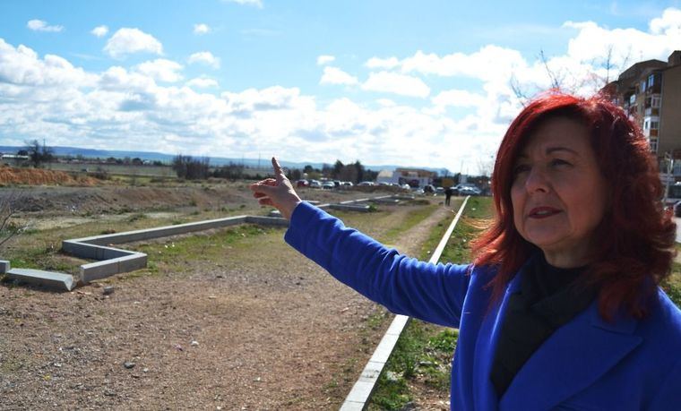 El Grupo Socialista le indica a Manuel Serrano que si quiere, el Ayuntamiento de puede empezar mañana a construir vivienda pública