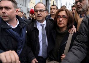 El juez Llarena dicta prisión para Turull, Rull, Romeva, Bassa y Forcadell por riesgo de fuga y reiterar la rebelión