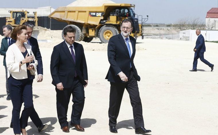 Rajoy asegura que los 90 kilómetros de conexión de la A-32 con la circunvalación de Albacete estarán operativos en 2020