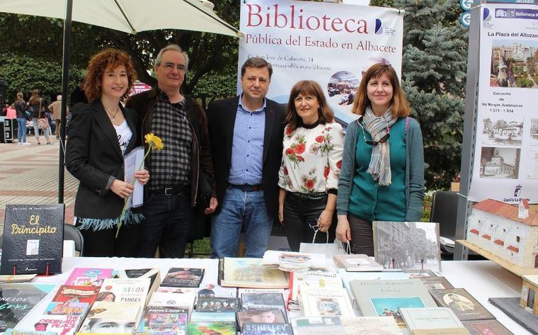 Manuel Serrano desea a los albaceteños un feliz ‘Día Mundial del Libro y del Derecho de Autor’
