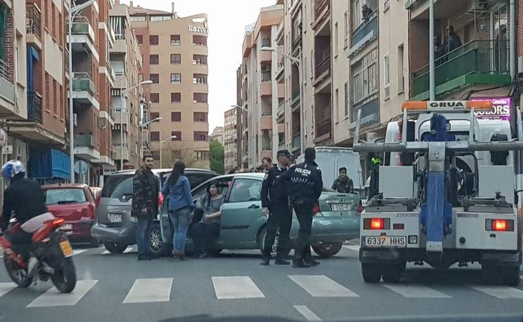 Aparatoso accidente en el Barrio del Pilar en Albacete