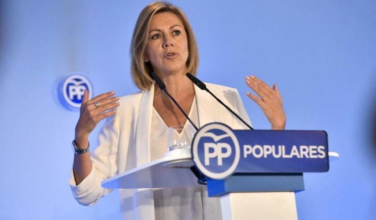 Según el PSOE de Castilla-La Mancha el próximo destino de Cospedal puede ser un 'ascenso' a Europa