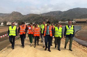 La ministra Tejerina garantiza a los regantes en Murcia que el trasvase Tajo-Segura no se toca
 