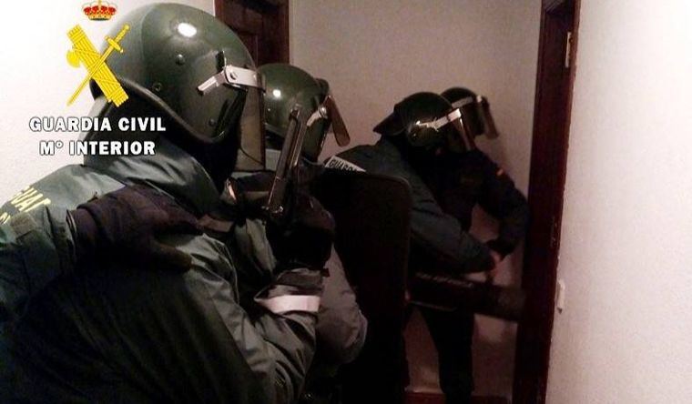 La Guardia Civil desarticula una organización criminal dedicada a favorecer la inmigración irregular en Albacete