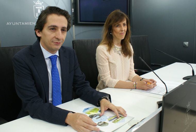 Ayuntamiento y Aguas de Albacete firman un convenio por valor de 172.000 euros para el apoyo a las personas y familias en situación de vulnerabilidad en Albacete y sus pedanías