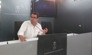 Manuel Serrano emplea como coartada necesidades sociales para realizar operaciones urbanísticas, según Belinchón