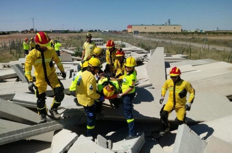 Profesionales de Urgencias de Sescam y SEPEI de Albacete celebran una jornada de intervención en estructuras colapsadas