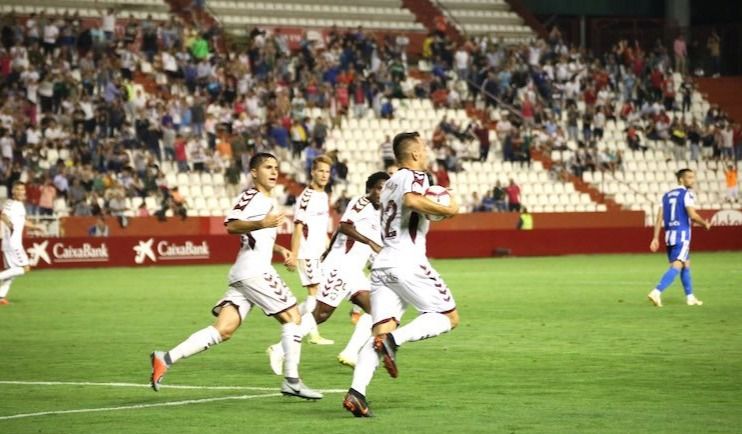 El Albacete suma un punto de penalti ante el Déportivo de La Coruña en un buen partido