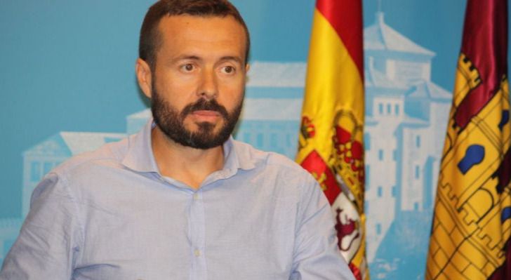El PSOE dice que la Junta 'tampoco descansa' en verano 'en la mejora y recuperación de la sanidad que destrozó Cospedal'
