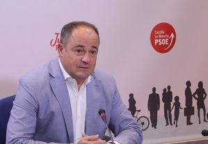 Emilio Sáez: “El PP, pide más médicos o profesores, pero se opone a que podamos contar con más fondos para contratarlos”