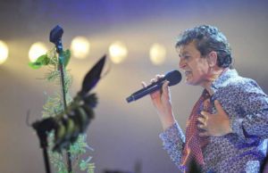 Manolo García llenó la Plaza de Toros para despedir el Festival de Albacete