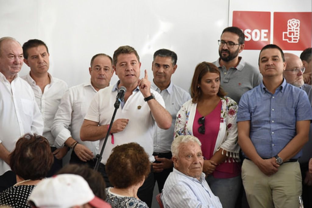 Page y Emilio Sáez vetan a González Ramos en la entrega de premios del PSOE de Albacete