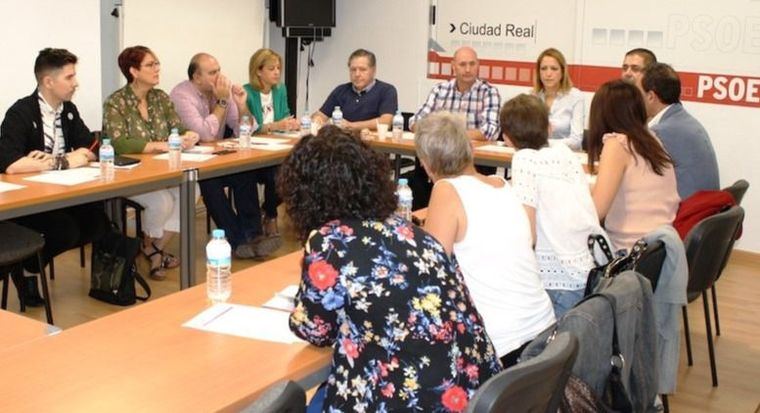 El PSOE avala la “buena gestión” de Junta en servicios sociales, donde invierte 1,8 millones al día 