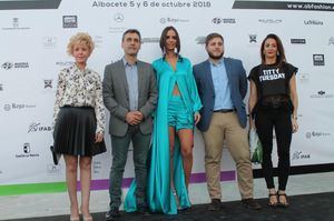 El Gobierno regional reafirma su compromiso para situar a Albacete “en el mapa de la moda” a través las ayudas a la promoción internacional del sector