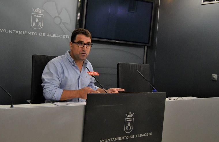 Belinchón: 'No pedimos al alcalde que cometa una ilegalidad, lo que nos preocupa es evitar que se infrinja la Ley'