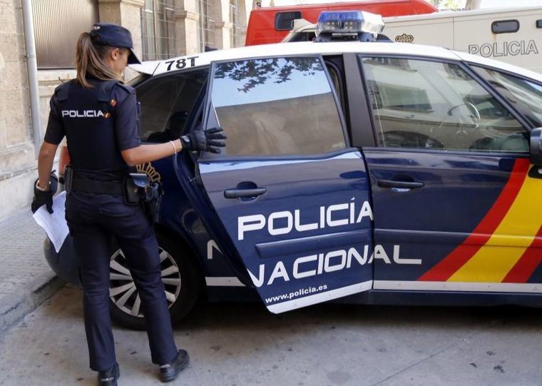 Detenida una mujer con amplio historial delictivo por ocho delitos de hurto y robo en Albacete