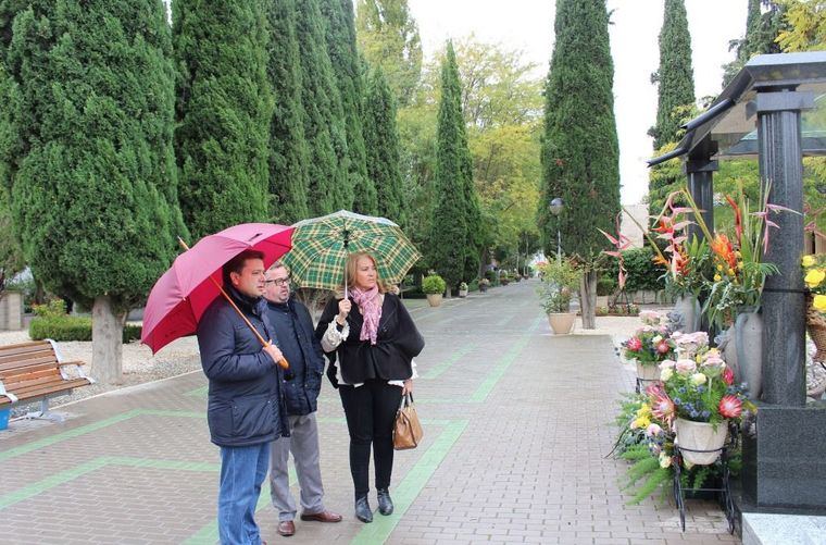 Dispositivo especial con motivo del Día de Todos los Santos para facilitar la visita al Cementerio Municipal de Albacete