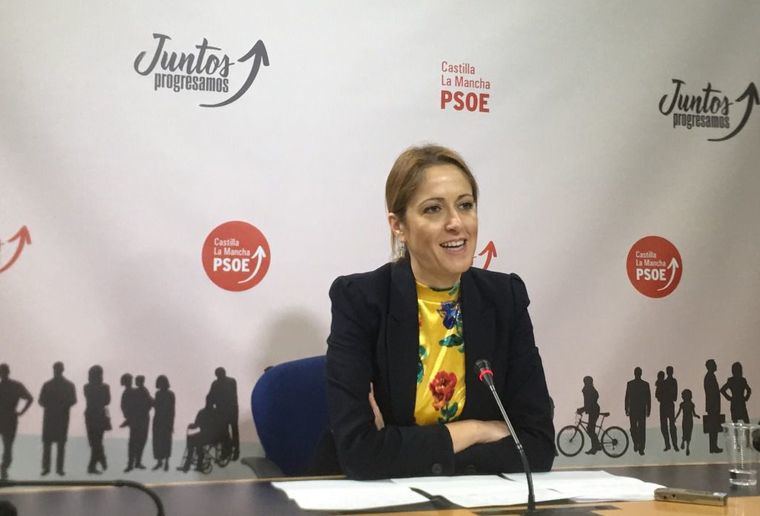 PSOE pregunta a PP CLM cuándo romperá con el 'pasado vergonzoso de Cospedal tras jugar a 'Bonnie & Clyde' con su marido'