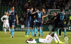 0-1. Un polémico gol permite al Albacete ganar en Elche con diez jugadores