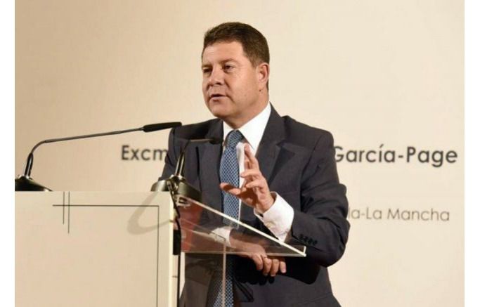 El presidente, García-Page presenta en Albacete el programa 'Mayores Activos' y la 'Tarjeta Dorada'