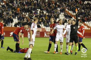 2-2. Albacete y Osasuna empatan en un partido vibrante con expulsiones de Zozulia y Arroyo