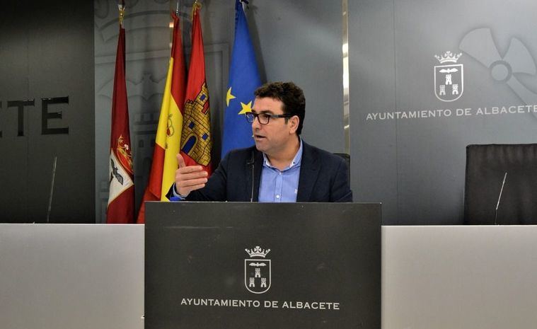 El portavoz del PSOE, Modesto Belinchón califica de “estafa” el plan de competitividad y la creación de empleo del Ayuntamiento de Albacete