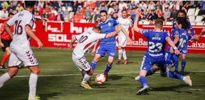 0-0. Duelo igualado ante el Oviedo y el Albacete empata en el liderato
 