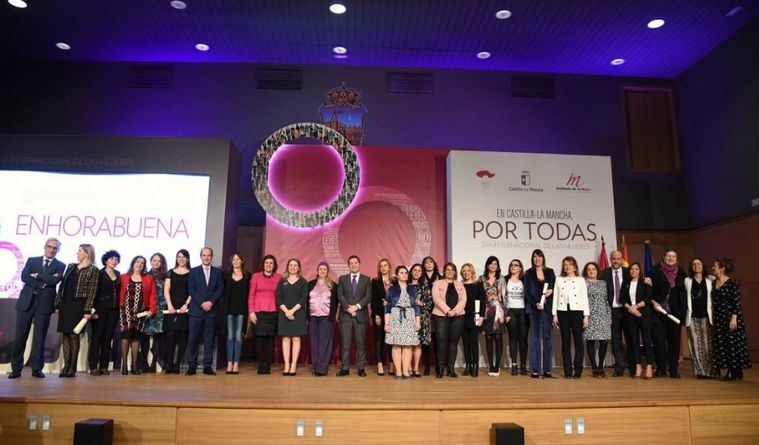 Castilla-La Mancha ha incorporado un 9 por ciento más de mujeres al mercado laboral que la media española desde el inicio de la democracia