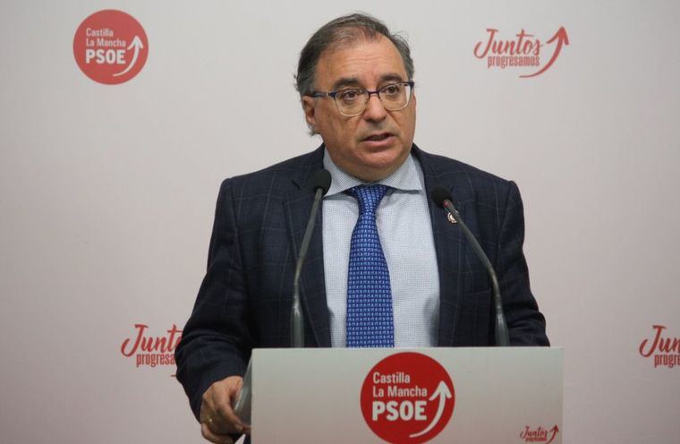 Fernando Mora: “Mientras los socialistas seguimos recuperando la sanidad pública, los dirigentes del PP lanzan bulos y mentiras para intentar deteriorarla”