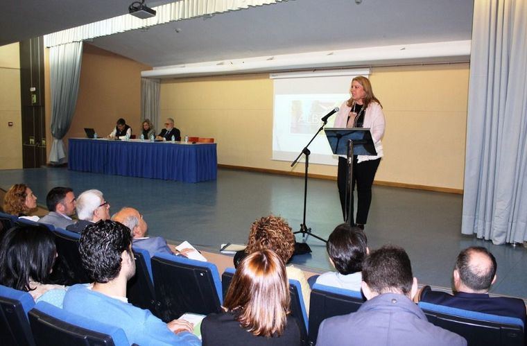 Llanos Navarro agradece a la FAVA la labor “altruista” que realiza en los barrios de Albacete