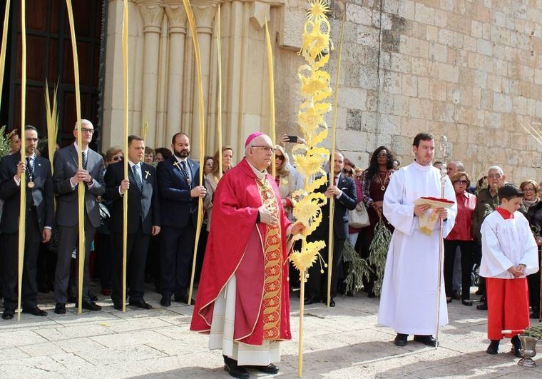 Manuel Serrano anima a los albaceteños a participar en los desfiles procesionales de la Semana Santa de Albacete
