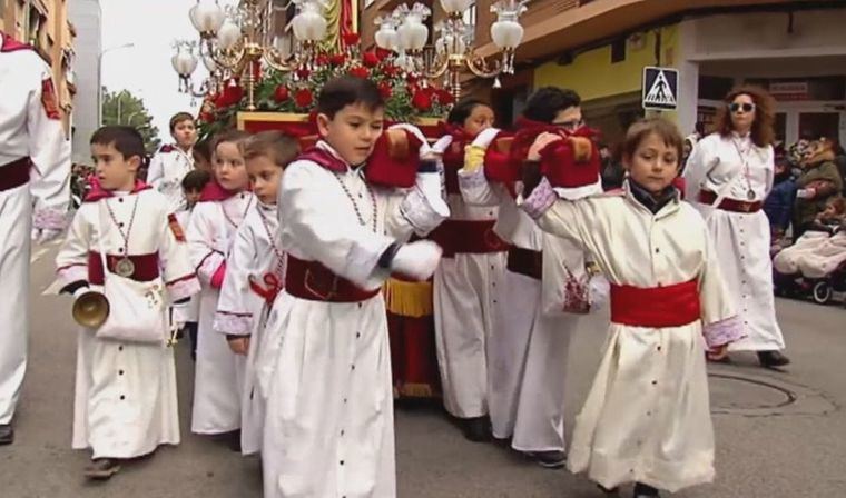 El alcalde de Albacete destaca la 'particularidad y la identidad' de la procesión infantil de Lunes Santo