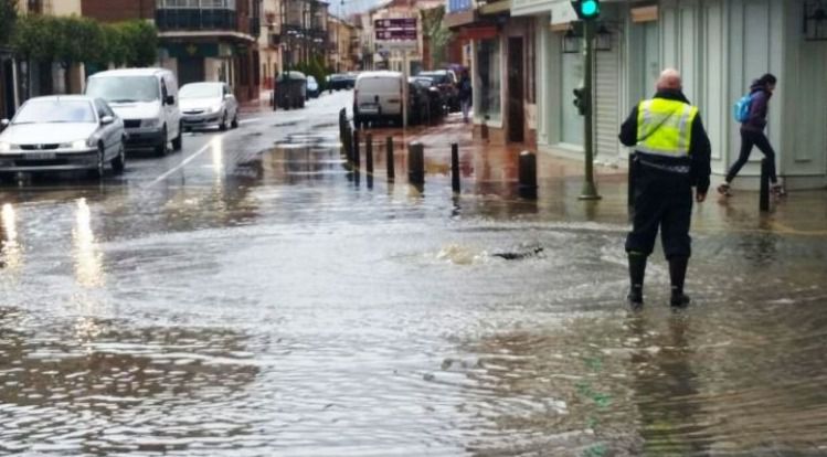 Jueves y Viernes Santo, fuertes lluvias, viento y frío, hasta 12 grados menos en la región